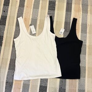 Abercrombie & Fitch White and Black Tank Tops size large NWT